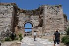 Die Ausgrabungen der Johannesbasilika oberhalb von Ephesus